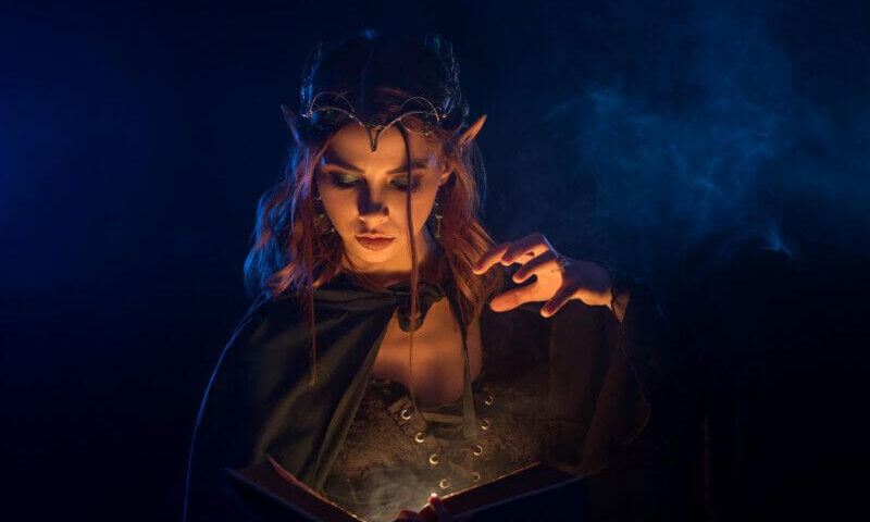 filmy fantasy kobieta przebrana za elfa